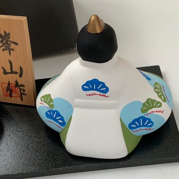 Porcelain Japanese Wedding Dolls Decor - Picture 6 of 11